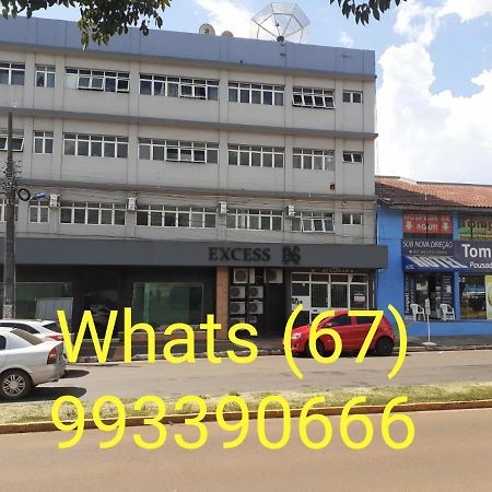 Portaria E Circulacao De Hospedes So Ate 23 Horas - Reabre As 5 Horas - Compartilhado Tompell Hostel Ponta Porã 외부 사진